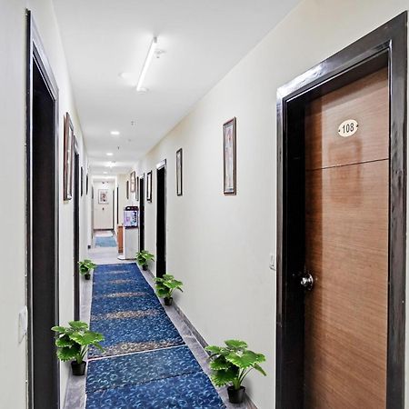 Hotel O Royal Regency Ghaziabad Eksteriør billede